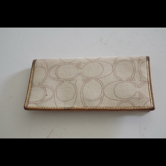 Coach signature logo check book cover - Picture 6 of 7